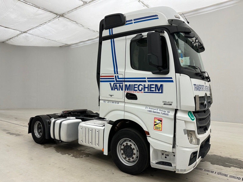 Mercedes-Benz Actros 1842 - شاحنة جرار: صور 3 Mercedes-Benz Actros 1842 - شاحنة جرار: صور 3