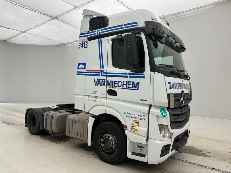 Mercedes-Benz Actros 1842 - شاحنة جرار: صور 3 Mercedes-Benz Actros 1842 - شاحنة جرار: صور 3