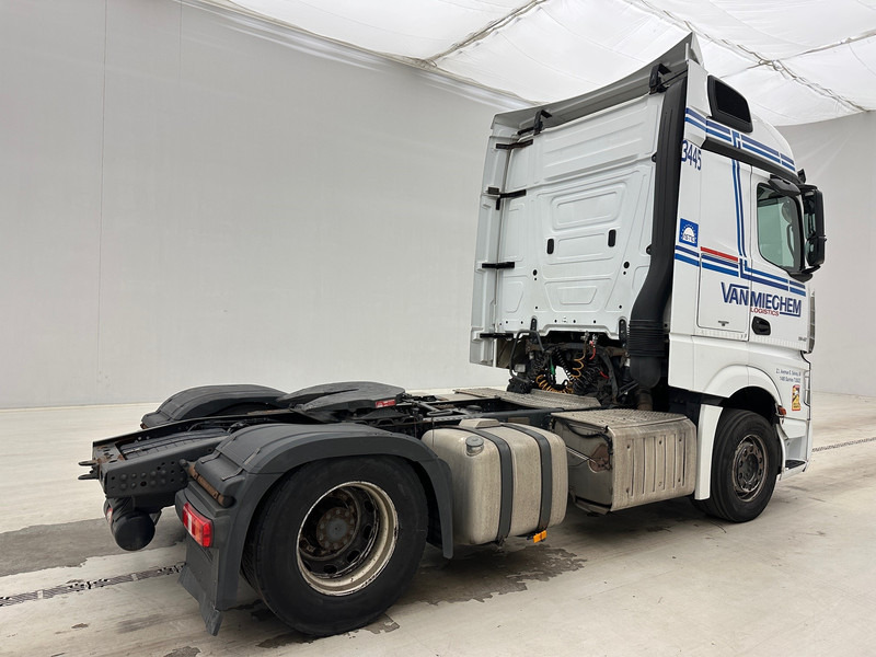 Mercedes-Benz Actros 1842 - شاحنة جرار: صور 4 Mercedes-Benz Actros 1842 - شاحنة جرار: صور 4