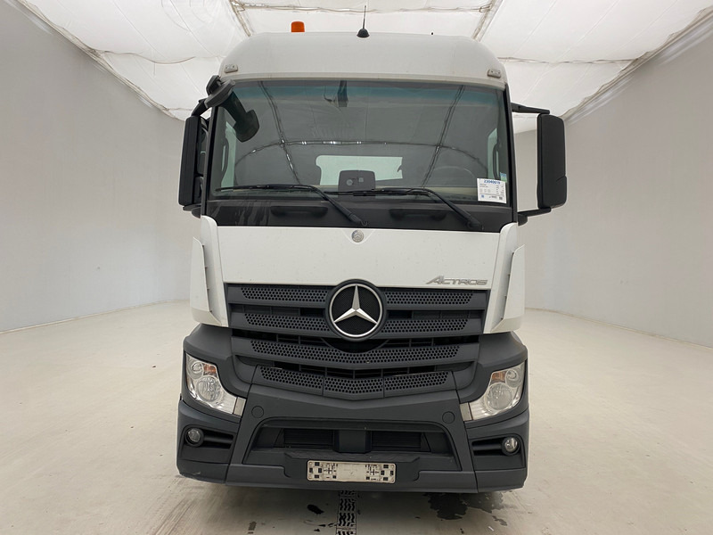 Mercedes-Benz Actros 1943 - شاحنة جرار: صور 2 Mercedes-Benz Actros 1943 - شاحنة جرار: صور 2