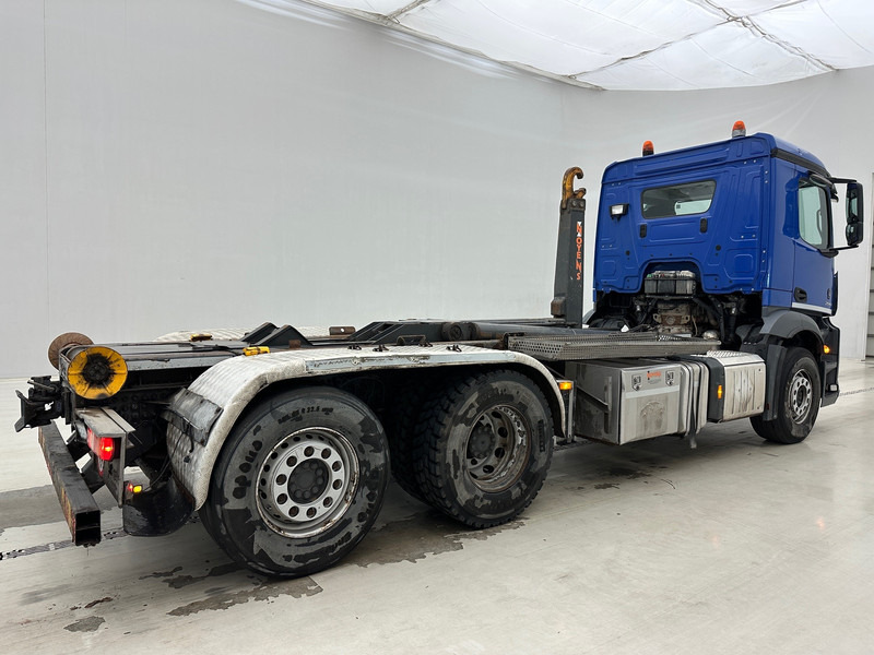 Mercedes-Benz Actros 2842 - 6x2 - شاحنة ذات الخطاف: صور 4 Mercedes-Benz Actros 2842 - 6x2 - شاحنة ذات الخطاف: صور 4