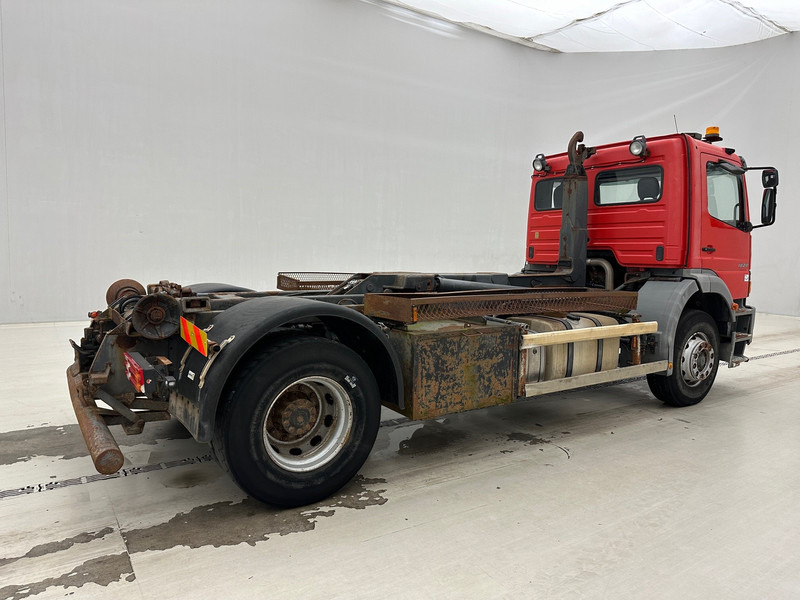 Mercedes-Benz Atego 1828 - شاحنة ذات الخطاف: صور 5 Mercedes-Benz Atego 1828 - شاحنة ذات الخطاف: صور 5