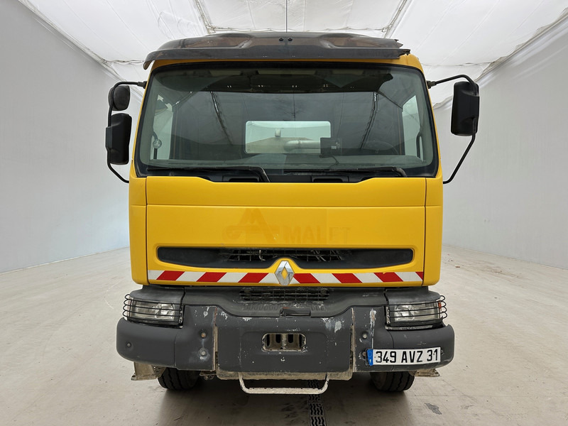 Renault Kerax 380 - 6x4 - شاحنة صهريج: صور 2 Renault Kerax 380 - 6x4 - شاحنة صهريج: صور 2