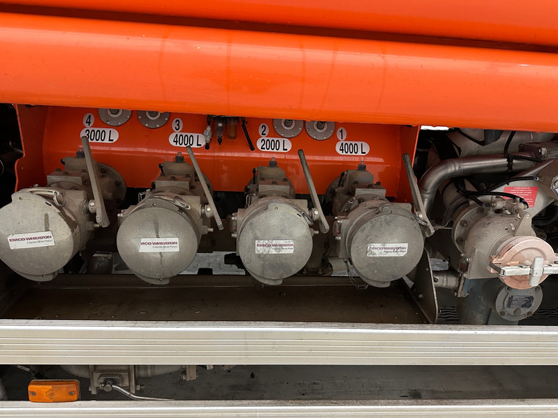 Renault Premium 340 DXi - شاحنة صهريج: صور 4 Renault Premium 340 DXi - شاحنة صهريج: صور 4