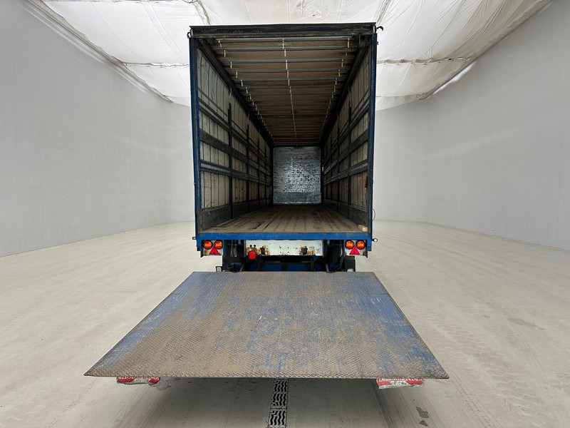 Renders Tautliner X-steering - الخيمة نصف مقطورة: صور 5 Renders Tautliner X-steering - الخيمة نصف مقطورة: صور 5