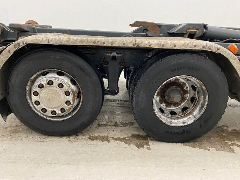 Scania R420 - 6x2 - شاحنة ذات الخطاف: صور 4 Scania R420 - 6x2 - شاحنة ذات الخطاف: صور 4
