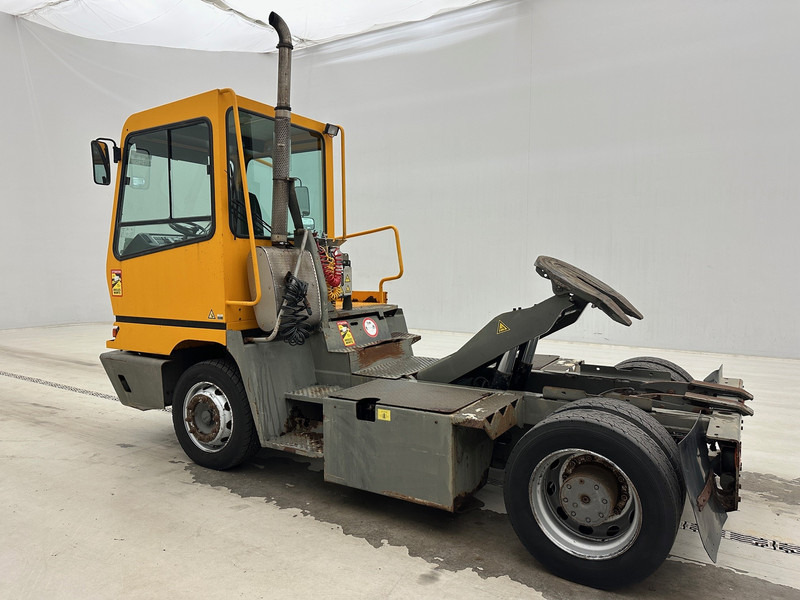 شاحنة جرار Terberg Terminal tractor: صور 9