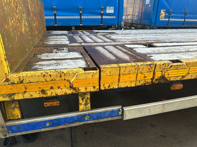 Trax Low bed trailer - عربة مسطحة منخفضة نصف مقطورة: صور 2 Trax Low bed trailer - عربة مسطحة منخفضة نصف مقطورة: صور 2