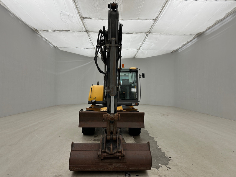 VOLVO* EW 140 - حفارة على عجلات: صور 2 VOLVO* EW 140 - حفارة على عجلات: صور 2