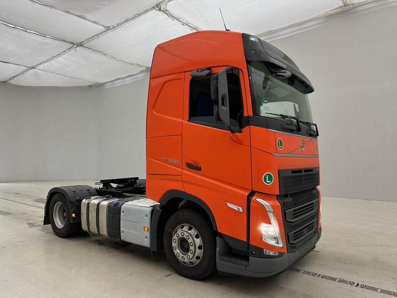 Volvo FH 500 Globetrotter - شاحنة جرار: صور 3 Volvo FH 500 Globetrotter - شاحنة جرار: صور 3