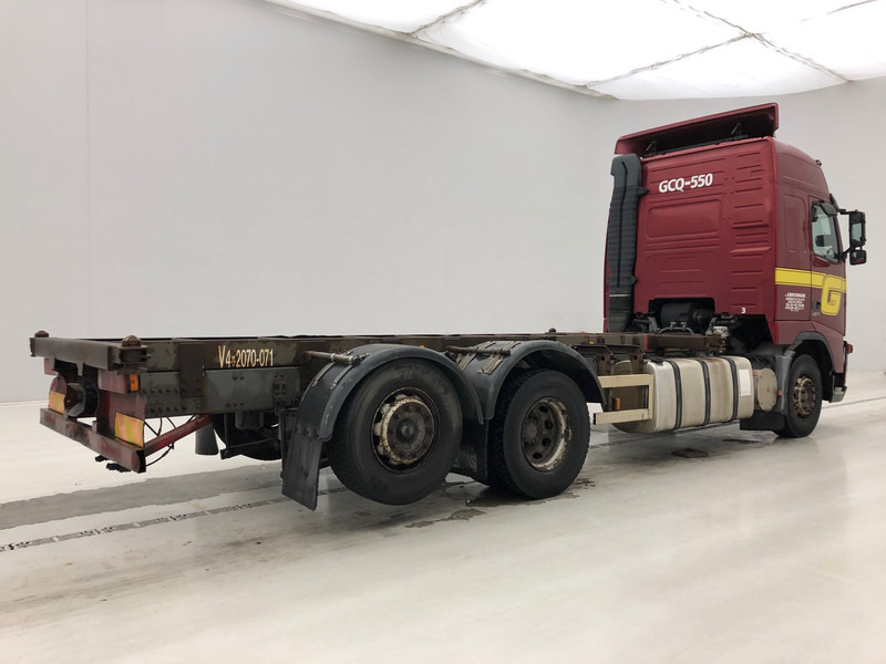 Volvo FH12.420 Globetrotter - الشاسيه شاحنة: صور 4 Volvo FH12.420 Globetrotter - الشاسيه شاحنة: صور 4