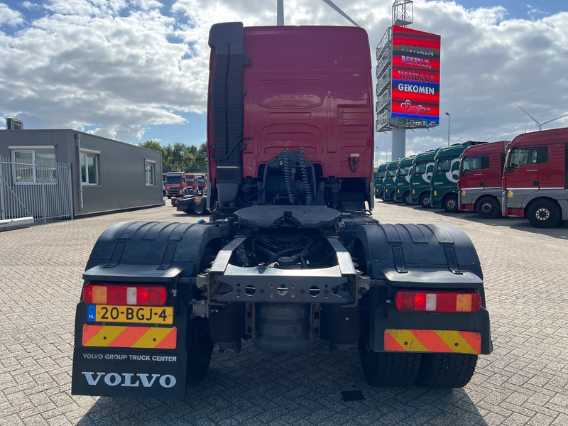 Volvo FH13.420 Globetrotter - ADR - شاحنة جرار: صور 5 Volvo FH13.420 Globetrotter - ADR - شاحنة جرار: صور 5