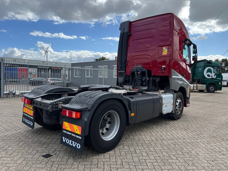 Volvo FH13.420 Globetrotter - ADR - شاحنة جرار: صور 5 Volvo FH13.420 Globetrotter - ADR - شاحنة جرار: صور 5