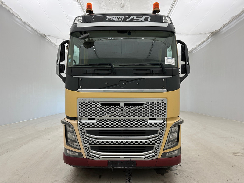 Volvo FH16.750 - 6x4 - شاحنة جرار: صور 2 Volvo FH16.750 - 6x4 - شاحنة جرار: صور 2