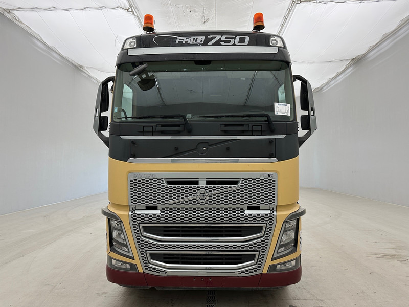 Volvo FH16.750 - 6x4 - شاحنة جرار: صور 2 Volvo FH16.750 - 6x4 - شاحنة جرار: صور 2