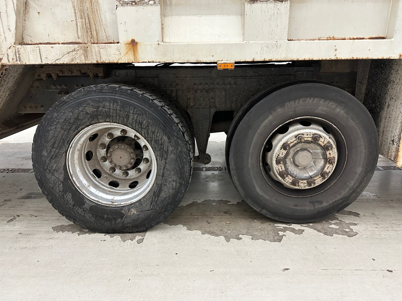 Volvo FM 330 - شاحنة القمامة: صور 5 Volvo FM 330 - شاحنة القمامة: صور 5