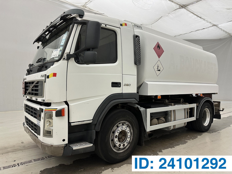 Volvo FM9.260 - شاحنة صهريج: صور 1 Volvo FM9.260 - شاحنة صهريج: صور 1