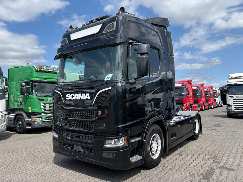 Scania R450 Euro 6 Retarder - شاحنة جرار: صور 1 Scania R450 Euro 6 Retarder - شاحنة جرار: صور 1