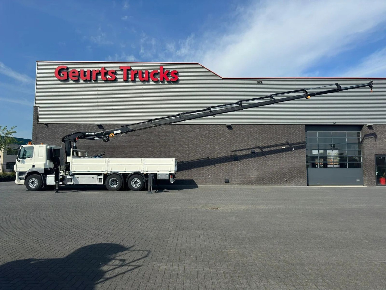 DAF CF 330 6X2 MKG HLK 341 SHP A8 KRAAN/KRAN/CANE/GR - شاحنة كرين: صور 4 DAF CF 330 6X2 MKG HLK 341 SHP A8 KRAAN/KRAN/CANE/GR - شاحنة كرين: صور 4