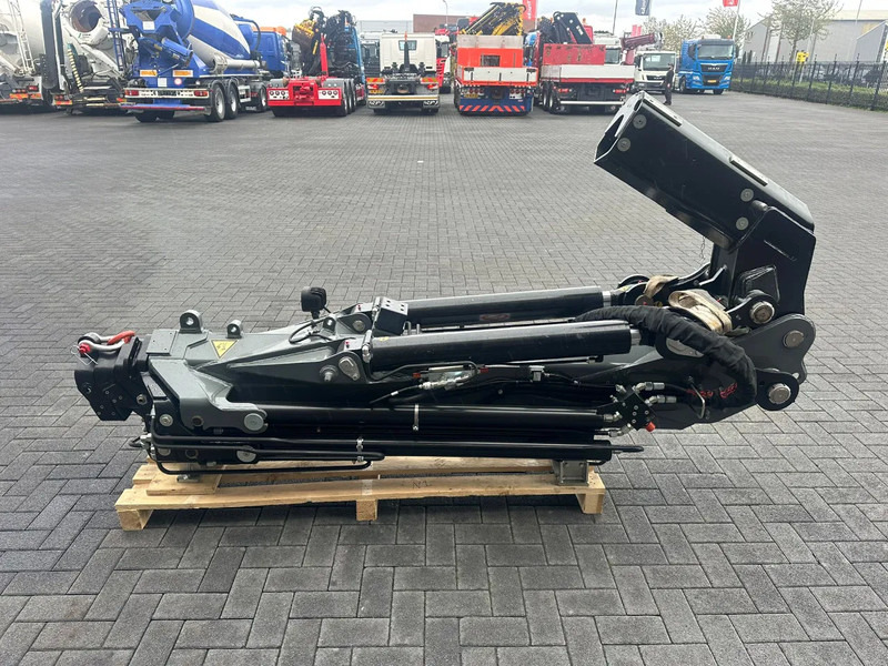 FASSI JIB L 425 VOOR FASSI F425 KRAAN SERIES 2024BWJ, ONGEBRUIKT. 5 X HYDRAULICHE UITSCHUIFBAAR - ذراع الرافعة: صور 5 FASSI JIB L 425 VOOR FASSI F425 KRAAN SERIES 2024BWJ, ONGEBRUIKT. 5 X HYDRAULICHE UITSCHUIFBAAR - ذراع الرافعة: صور 5