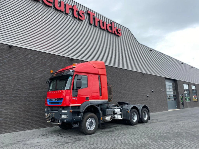 Iveco Trakker 560 SIVI 6X6 HEAVY DUTY PRIME MOVER 275 TONS - شاحنة جرار: صور 2 Iveco Trakker 560 SIVI 6X6 HEAVY DUTY PRIME MOVER 275 TONS - شاحنة جرار: صور 2