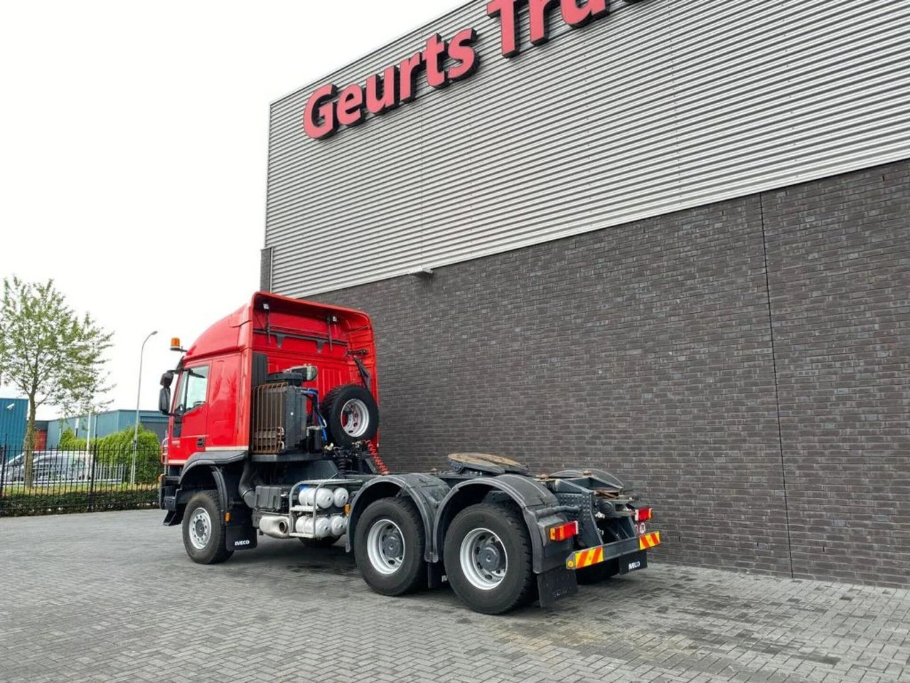 Iveco Trakker 560 SIVI 6X6 HEAVY DUTY PRIME MOVER 275 - شاحنة جرار: صور 3 Iveco Trakker 560 SIVI 6X6 HEAVY DUTY PRIME MOVER 275 - شاحنة جرار: صور 3