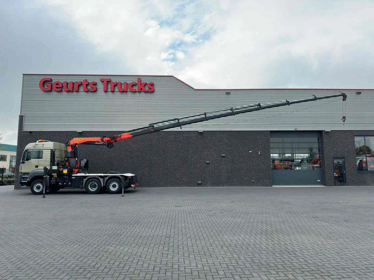 MAN TGS 28.480 6X4-4 BL + PALFINGER PK 34002-SH G PO - شاحنة كرين: صور 4 MAN TGS 28.480 6X4-4 BL + PALFINGER PK 34002-SH G PO - شاحنة كرين: صور 4