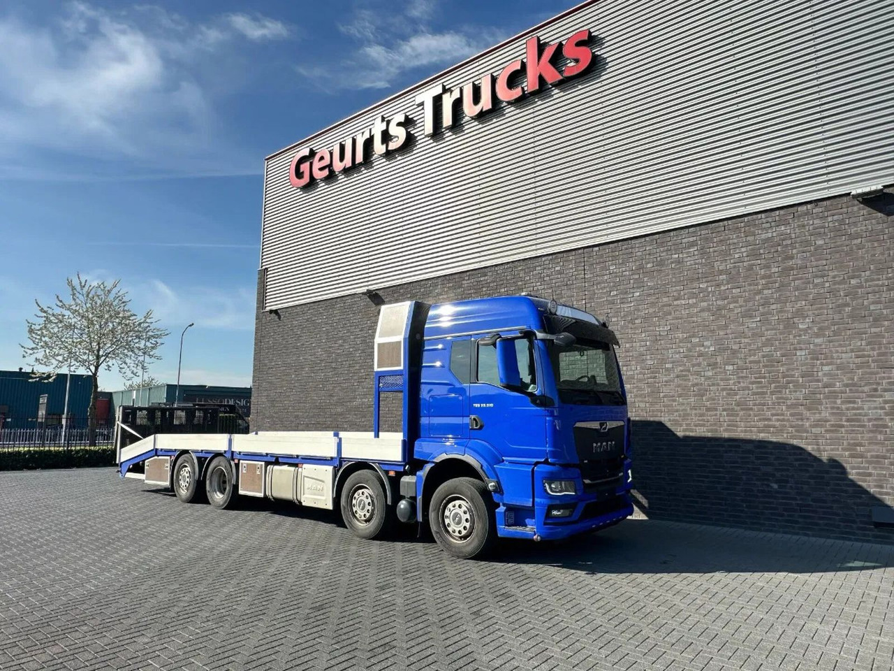 MAN TGS 35.510 8X2-6BL OPRIJWAGEN/MACHINE TRANSPORTE - شاحنة نقل سيارات شاحنة: صور 5 MAN TGS 35.510 8X2-6BL OPRIJWAGEN/MACHINE TRANSPORTE - شاحنة نقل سيارات شاحنة: صور 5