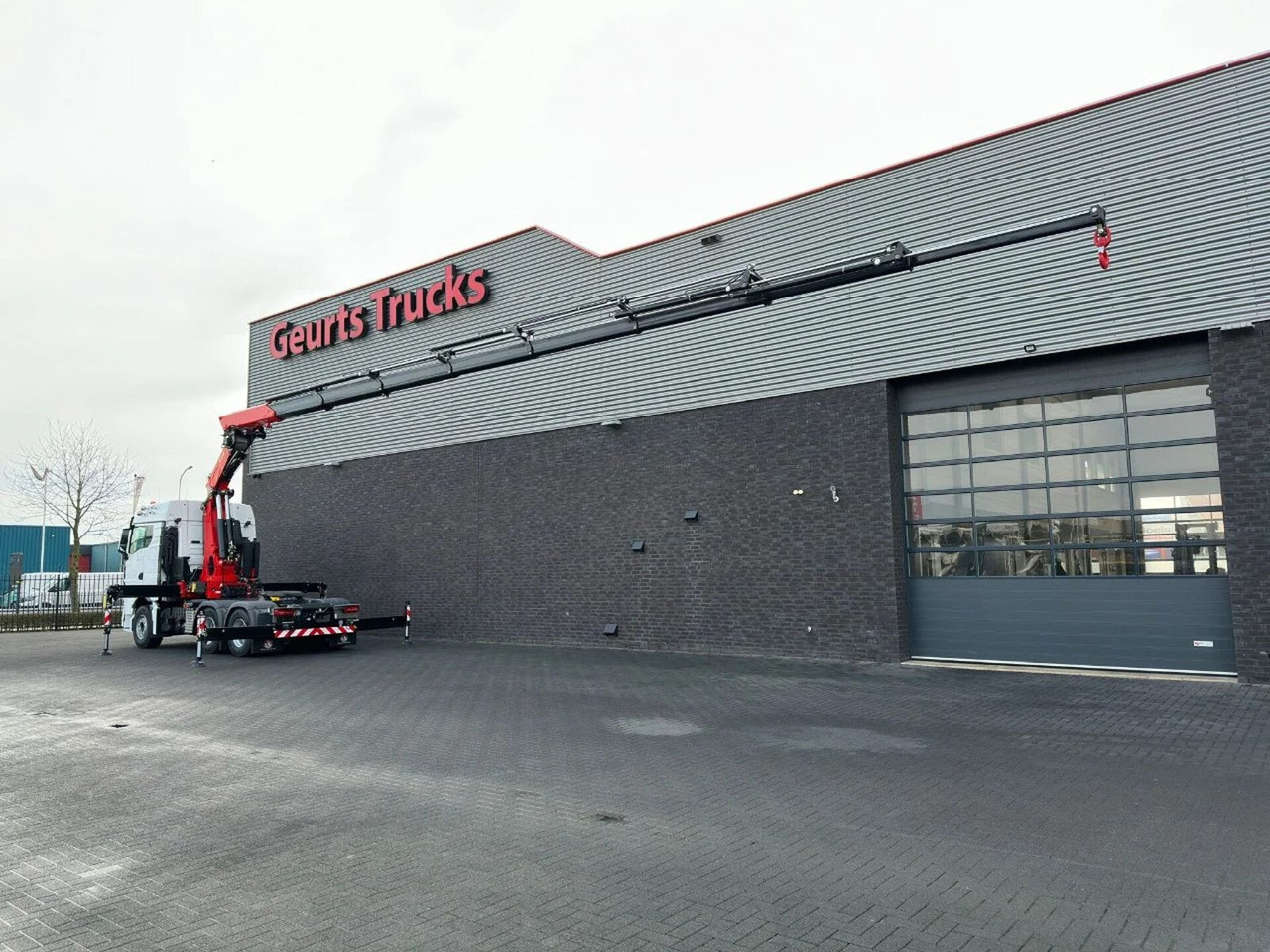 MAN TGX 33.520 6X4 TREKKER-BAKWAGEN COMBI + FASSI F4 - شاحنة كرين: صور 3 MAN TGX 33.520 6X4 TREKKER-BAKWAGEN COMBI + FASSI F4 - شاحنة كرين: صور 3