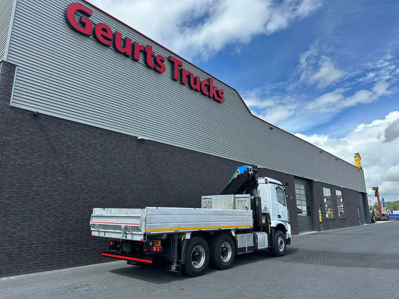 شاحنة كرين Mercedes-Benz Arocs 3351 963-2-E 6X4 KIPPER / TIPPER + PALFINGER PK30.002 TEC7 KRAAN / KRAN / CRANE / GRUA: صور 16