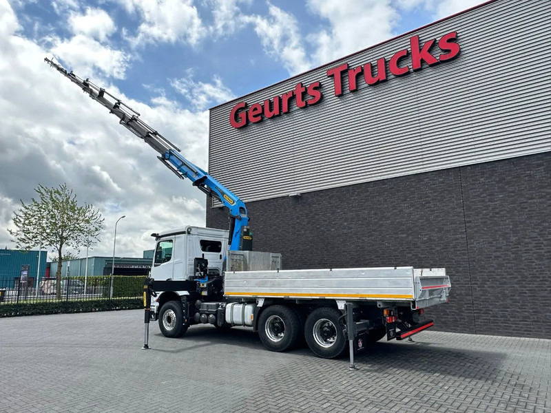 شاحنة كرين Mercedes-Benz Arocs 3351 963-2-E 6X4 KIPPER / TIPPER + PALFINGER PK30.002 TEC7 KRAAN / KRAN / CRANE / GRUA: صور 9