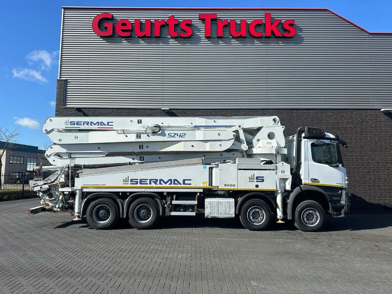 Mercedes-Benz Arocs 4451 8X4 + SERMAC 5Z42 BETONPOMP/BETONPUMP - مضخة خرسانة: صور 4 Mercedes-Benz Arocs 4451 8X4 + SERMAC 5Z42 BETONPOMP/BETONPUMP - مضخة خرسانة: صور 4