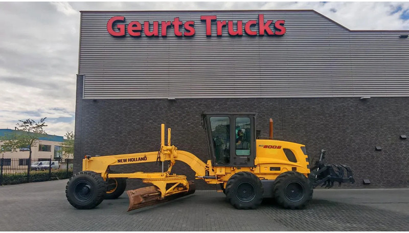 New Holland RG 200 B MOTORGRADER + RIPPER FROM 2012 HOURS 4237 - آلة تسوية الأرض: صور 1 New Holland RG 200 B MOTORGRADER + RIPPER FROM 2012 HOURS 4237 - آلة تسوية الأرض: صور 1