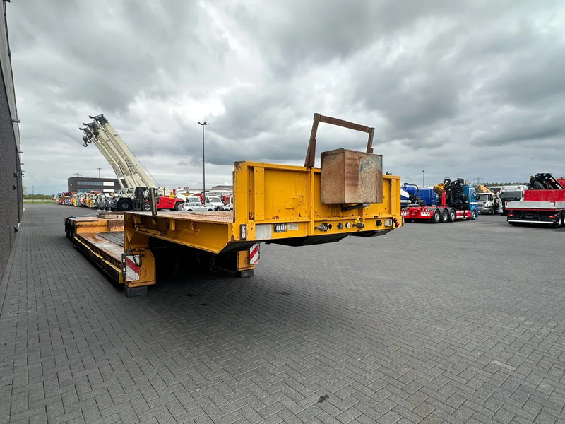 Nooteboom EURO-48-03 DIEPLADER / TIEFLADER / LOW LOADER MET HYDRAULISCH VERING EN STUURASSEN - عربة مسطحة منخفضة نصف مقطورة: صور 4 Nooteboom EURO-48-03 DIEPLADER / TIEFLADER / LOW LOADER MET HYDRAULISCH VERING EN STUURASSEN - عربة مسطحة منخفضة نصف مقطورة: صور 4