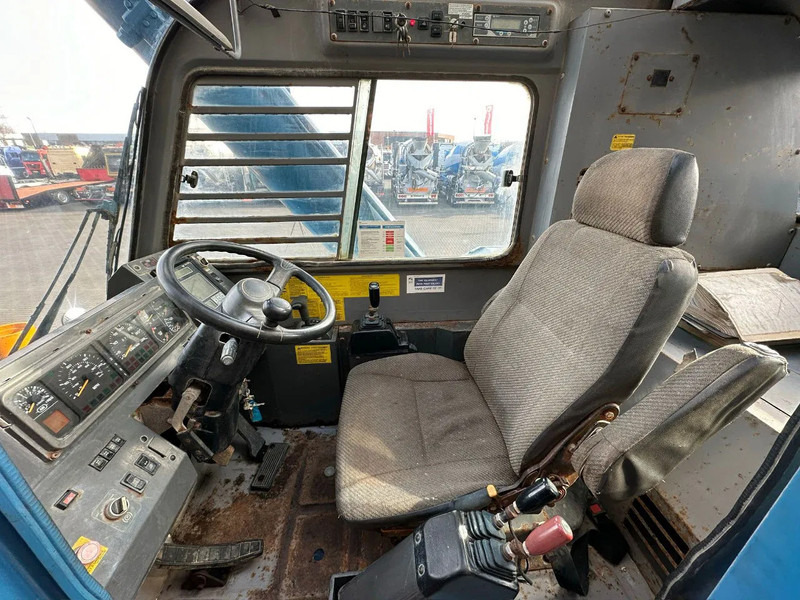 تأجير Tadano GR-700E-1-00211 + JIB ROUGH TERRAIN CRANE/RT CRANE Tadano GR-700E-1-00211 + JIB ROUGH TERRAIN CRANE/RT CRANE: صور 16