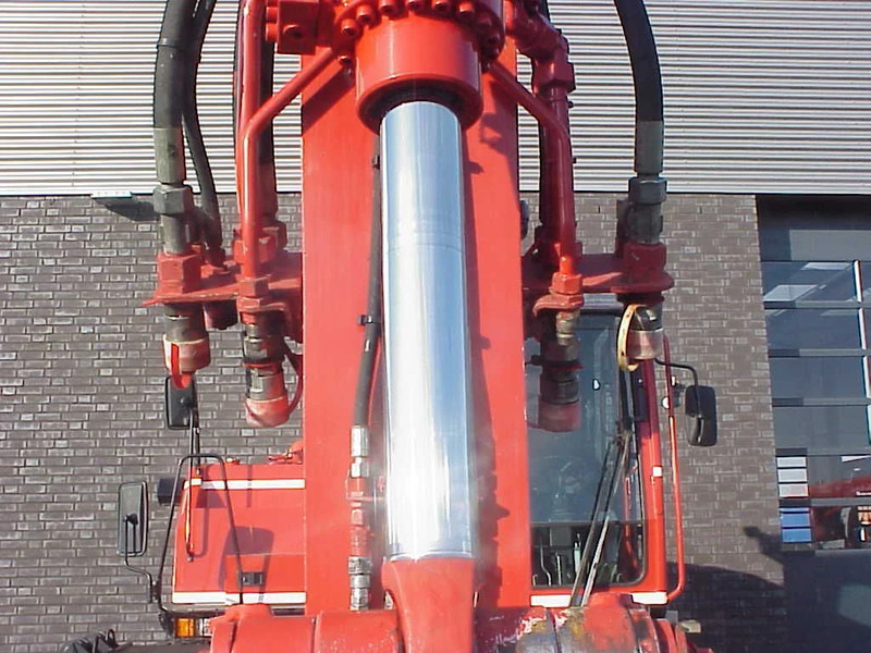 Terex TW 160 SR RAILWAY EXAVATOR - حفارة على عجلات: صور 4 Terex TW 160 SR RAILWAY EXAVATOR - حفارة على عجلات: صور 4