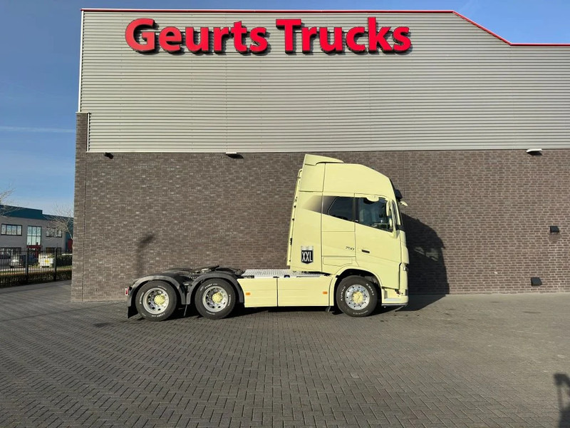 Volvo FH 16.750 6X4 XXL CABINE TREKKER/SZM/TRACTOR - شاحنة جرار: صور 4 Volvo FH 16.750 6X4 XXL CABINE TREKKER/SZM/TRACTOR - شاحنة جرار: صور 4