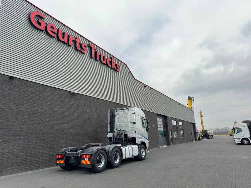 Volvo FH 460 6X4 TREKKER/TRACTOR/SZM EURO 6 HYDRAULIC - شاحنة جرار: صور 5 Volvo FH 460 6X4 TREKKER/TRACTOR/SZM EURO 6 HYDRAULIC - شاحنة جرار: صور 5