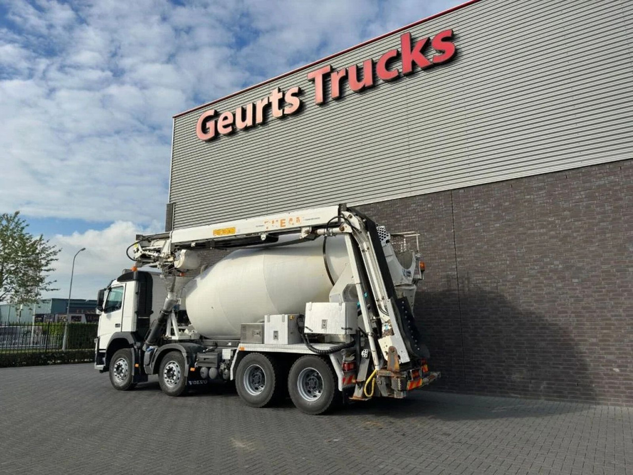 Volvo FM 410 8X4 + STETTER 9 M3 MIXER/MISCHER + THEAM - شاحنة خلاطة خرسانة: صور 3 Volvo FM 410 8X4 + STETTER 9 M3 MIXER/MISCHER + THEAM - شاحنة خلاطة خرسانة: صور 3