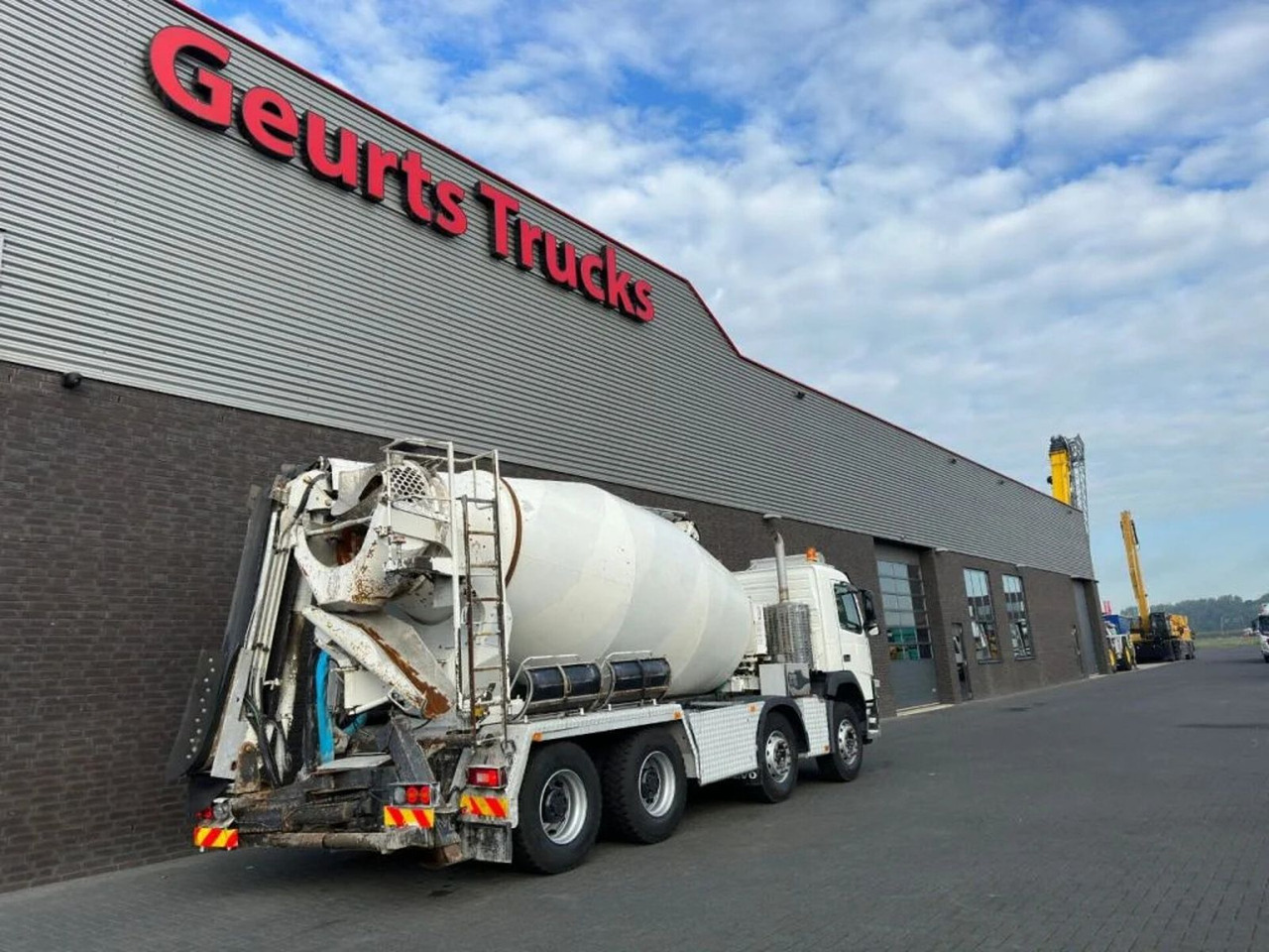 Volvo FM 410 8X4 + STETTER 9 M3 MIXER/MISCHER + THEAM - شاحنة خلاطة خرسانة: صور 5 Volvo FM 410 8X4 + STETTER 9 M3 MIXER/MISCHER + THEAM - شاحنة خلاطة خرسانة: صور 5