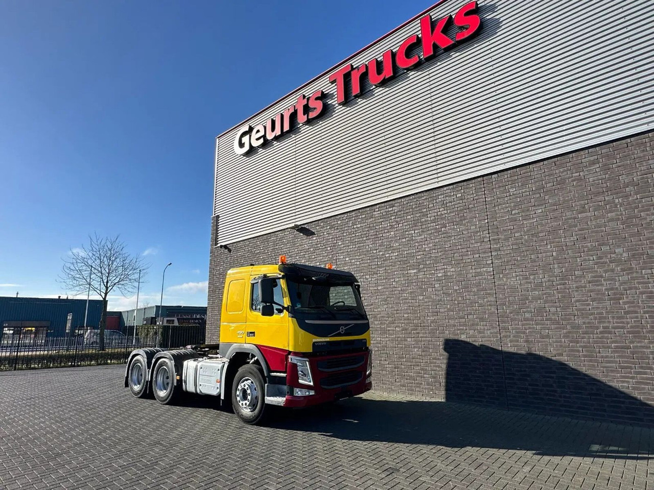 Volvo FM 450 6X4 HYDRAULIEK WEINIG KM!!! NIEDRIGE KM!! - شاحنة جرار: صور 5 Volvo FM 450 6X4 HYDRAULIEK WEINIG KM!!! NIEDRIGE KM!! - شاحنة جرار: صور 5