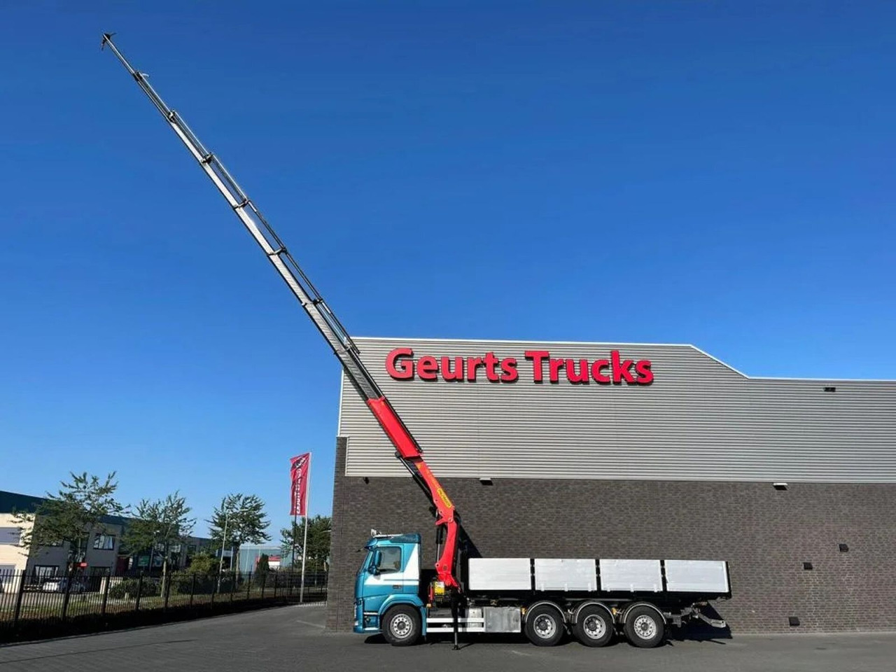 Volvo FM 500 8X4 TRIDEM + PALFINGER PK 27001-EH G KRAA - شاحنة كرين: صور 4 Volvo FM 500 8X4 TRIDEM + PALFINGER PK 27001-EH G KRAA - شاحنة كرين: صور 4