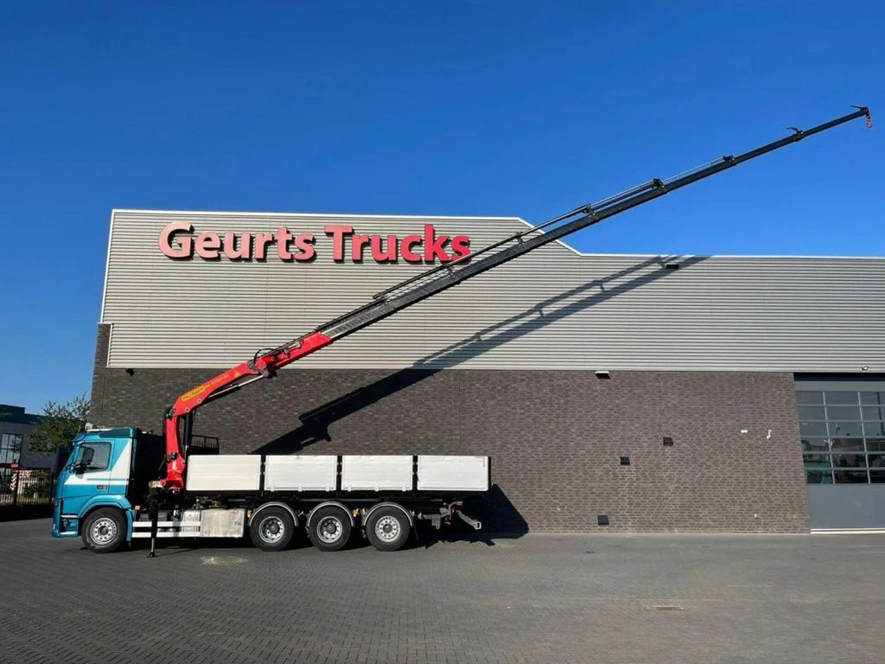 Volvo FM 500 8X4 TRIDEM + PALFINGER PK 27001-EH G KRAA - شاحنة كرين: صور 3 Volvo FM 500 8X4 TRIDEM + PALFINGER PK 27001-EH G KRAA - شاحنة كرين: صور 3