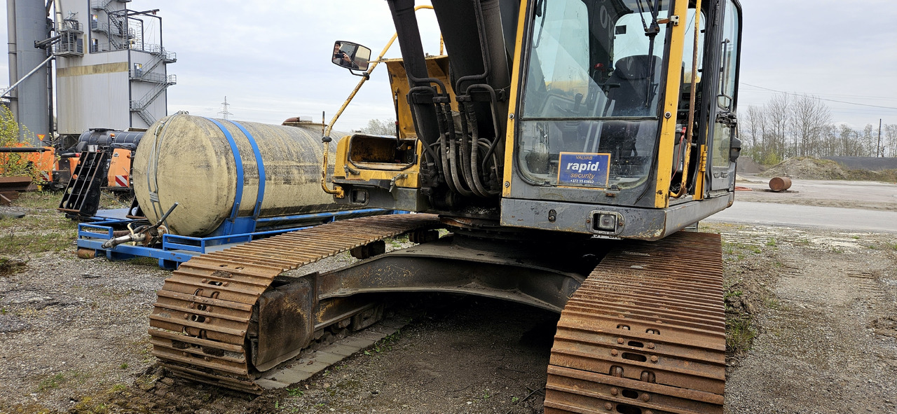 Volvo EC 210 BLC new engine - حفارات زحافة: صور 2 Volvo EC 210 BLC new engine - حفارات زحافة: صور 2