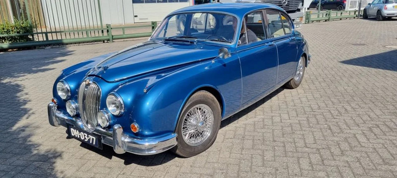 Jaguar MK11-3.8 Automatic MK 11 - سيدان: صور 3 Jaguar MK11-3.8 Automatic MK 11 - سيدان: صور 3