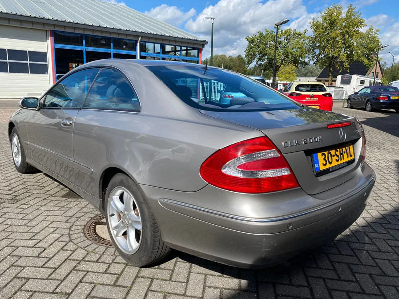 Mercedes-Benz CLK-Klasse C 200 KOMP. Autom. - سيارة: صور 3 Mercedes-Benz CLK-Klasse C 200 KOMP. Autom. - سيارة: صور 3