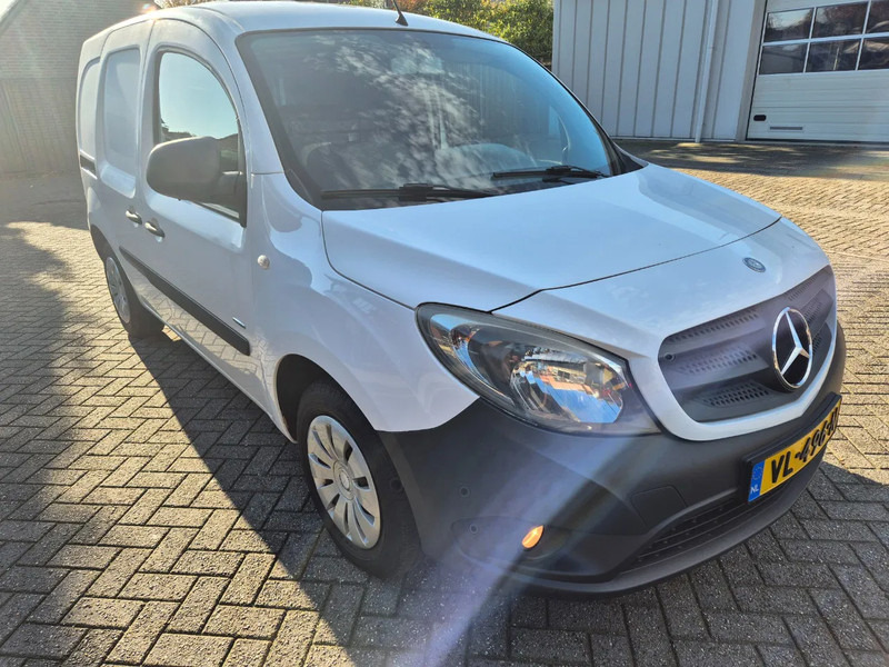 Mercedes-Benz Citan 108 CDI - فان المدمجة: صور 2 Mercedes-Benz Citan 108 CDI - فان المدمجة: صور 2