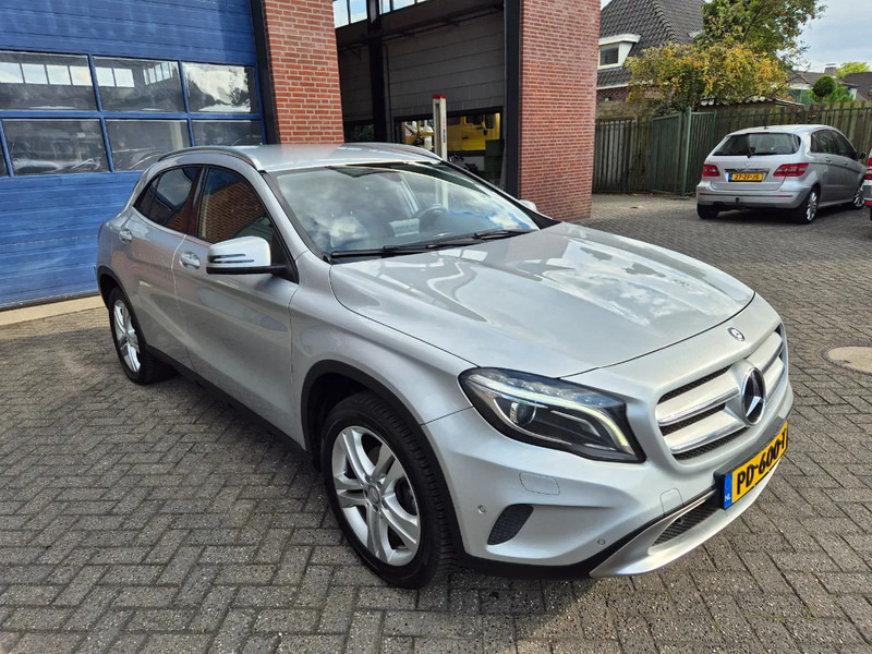 Mercedes-Benz GLA 200 automaat Prestige - سيارة: صور 1 Mercedes-Benz GLA 200 automaat Prestige - سيارة: صور 1