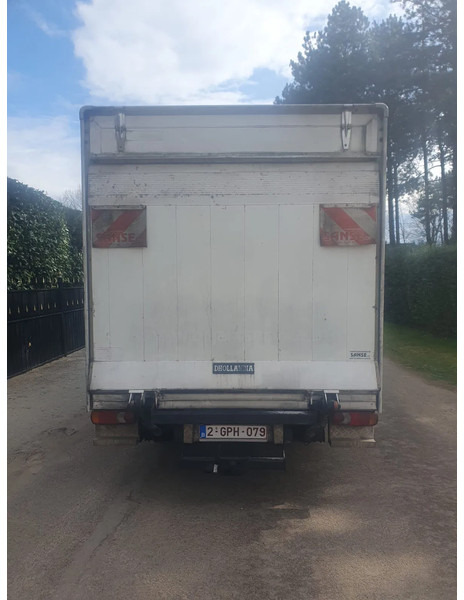 Nissan Cabstar TL3513 - الشاحنات الصغيرة صندوق مغلق: صور 5 Nissan Cabstar TL3513 - الشاحنات الصغيرة صندوق مغلق: صور 5