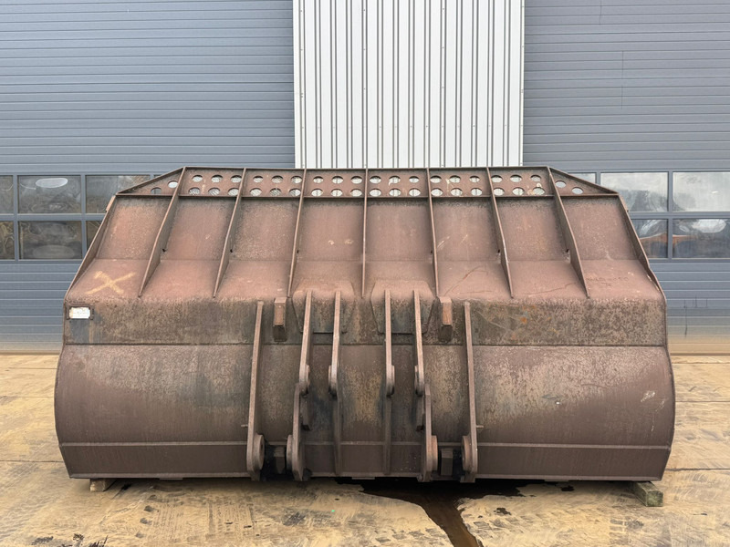 ARDEN CAT 980G - بكت: صور 1 ARDEN CAT 980G - بكت: صور 1